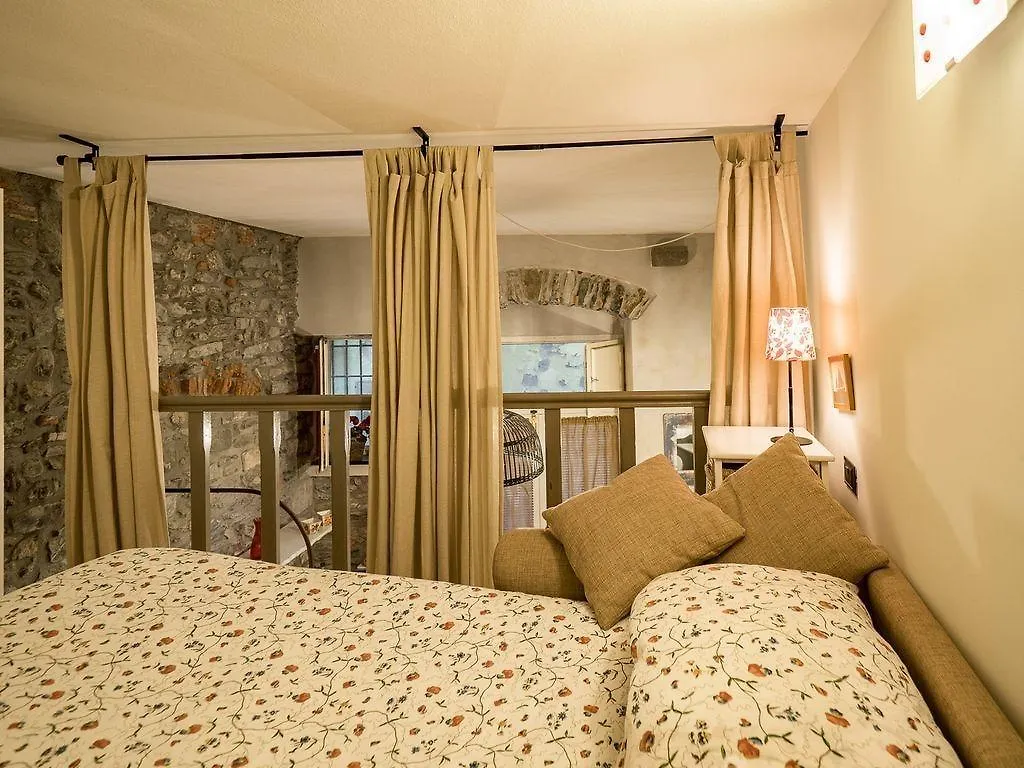 Petrella'S Point Studio With Ac Vernazza 0*,